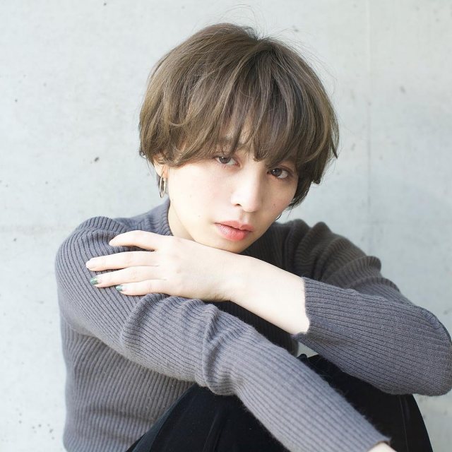流行りのロングヘアスタイル