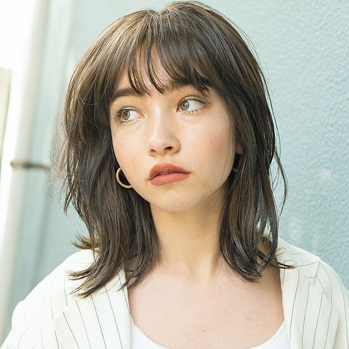 《猫顔》と言われる女性の特徴！猫顔の美人芸能人・メイク方法・モテる理由って？ – lamire [ラミレ]